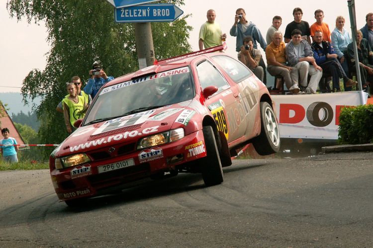 S Nissanem Rota Plzeň závodil Polák Frycz